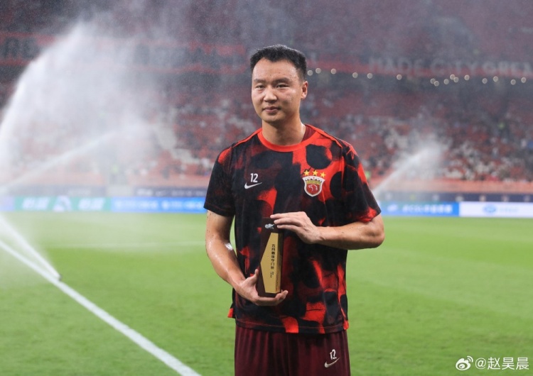 获评月度最佳门将！陈威：用一个词就是坚持，可能也有些运气成分