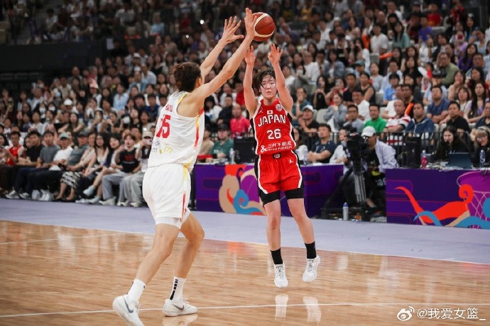 不敌日本女篮！有些复古的中国女篮被现代化打法打败
