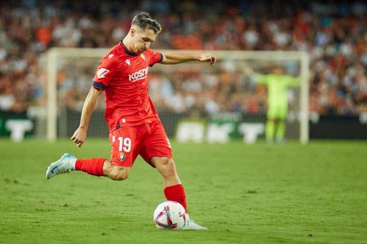 西媒：拜仁不愿为萨拉戈萨提供机会，贝蒂斯有意签下球员补强边路