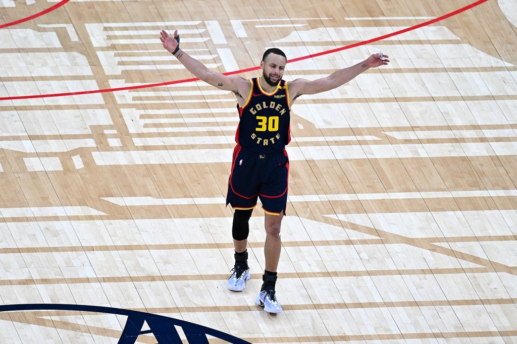 网上说你净资产2.4亿？库里：我不知道也不关心 有人帮我处理这些