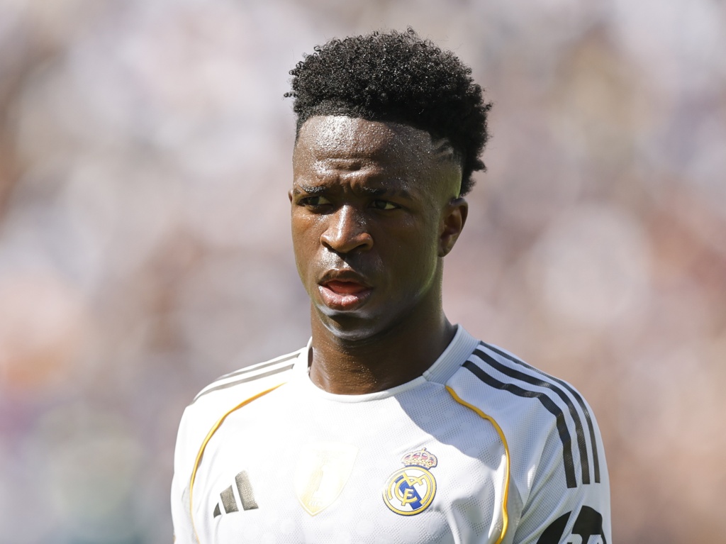 何去何从？每体：维尼修斯似乎故意对抗皇马，去沙特理由多于留队