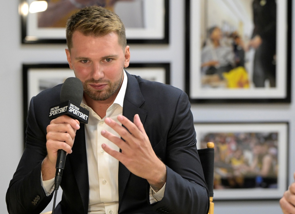 湖媒：佩林卡以独行侠未做到的方式支持东契奇 这就是后者的球队